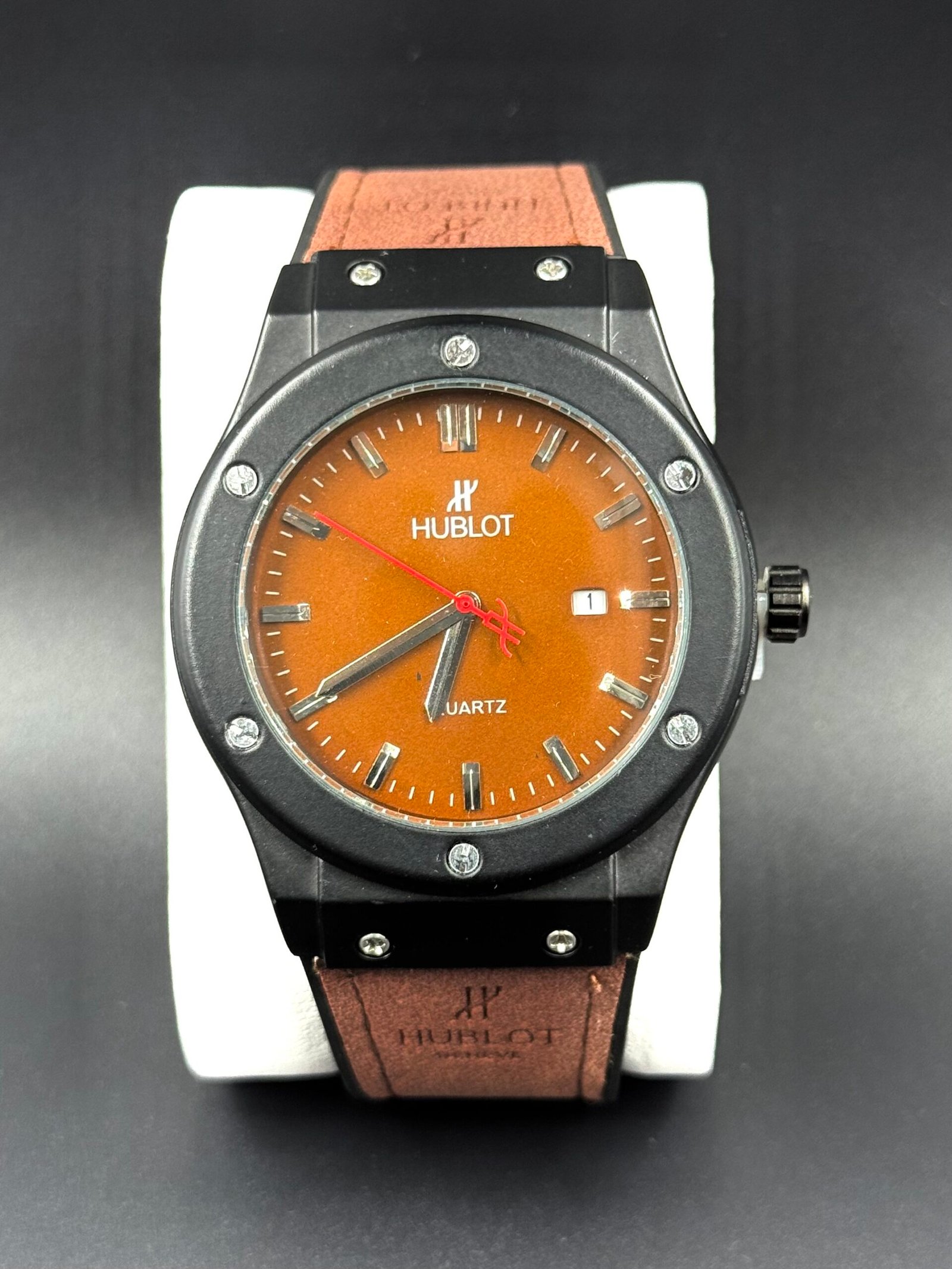 Hublot Orange cuivré avec finition effet soleil. – Image 2